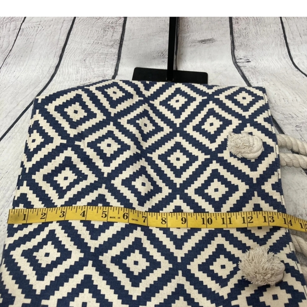 Summer and Rose Brittney Geometric Tote Beach Bag Navy Blue Cream Medium - Picture 4 of 14